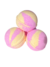Load image into Gallery viewer, Hawaiian Plumeria Bath Bomb