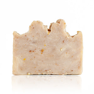 This rich, fragrant soap will soothe your skin with calming organic oatmeal. Combined with pure honey to moisturize and give you a beautiful glow. Handmade, natural, olive oil soap. Made on Vancouver Island in BC, Canada.